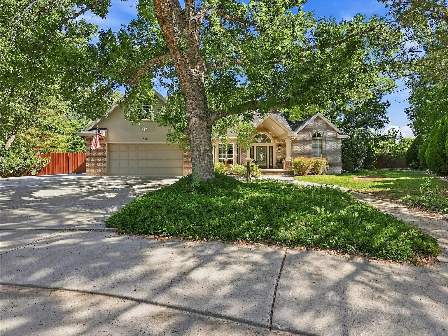 3 bed, 2390 sqft, $3,500 — Photo 1