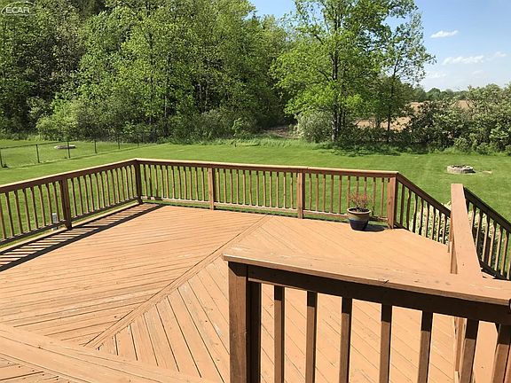 4th image of 8239 Woodcreek Ct
