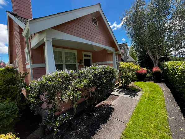 19445 1st Ave NE, Poulsbo, WA 98370