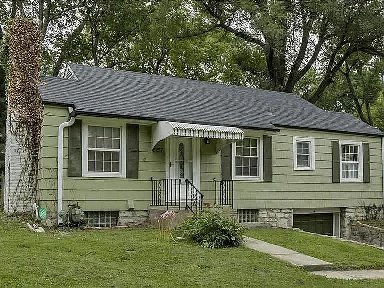8827 Maiden Ln — Photo 10