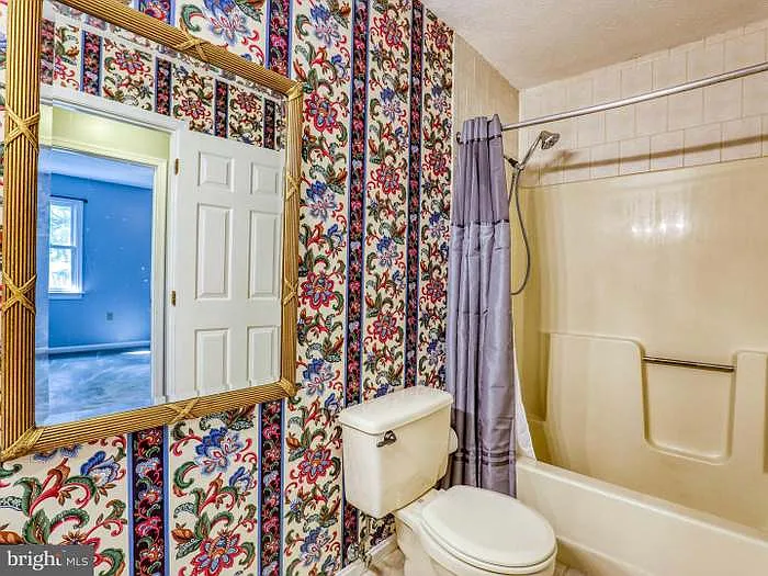 108 Moss Ct #1 — Photo 28