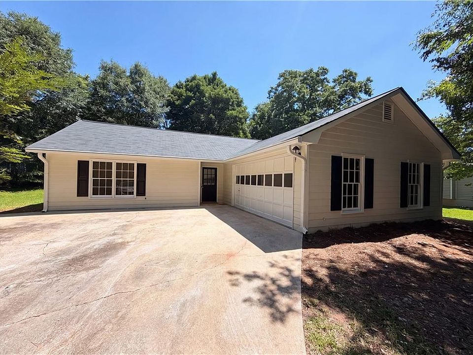1st image of 358 Cross Creek Pl