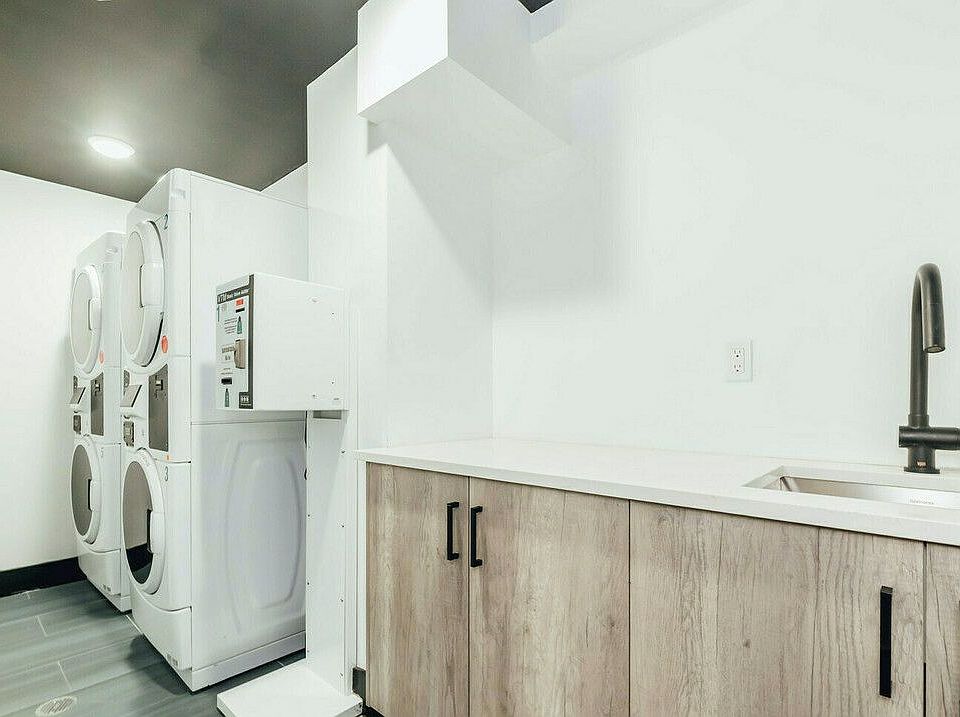 1st image of 282 E 32nd St #2BB