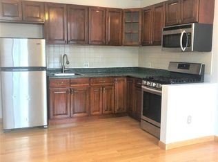 145 17th St #2C, Brooklyn, NY 11215