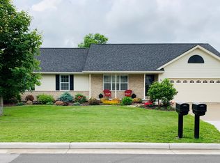 1569 Remington Rd, Neenah, WI 54956