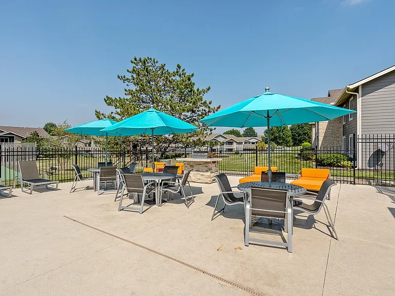The Reserve At Barry Apartments — Photo 3