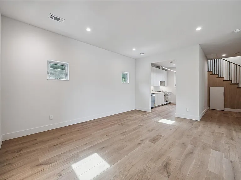 3512 Mount Vernon St — Photo 12
