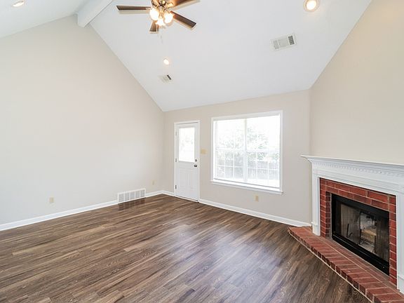 4th image of 9100 Park Crest Dr