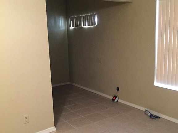 5th image of 4363 Pinegrove St