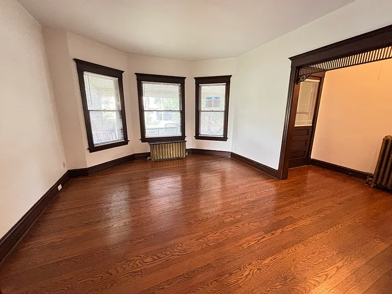 608 S Grove Ave #1 — Photo 4