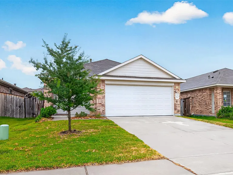 14683 Canyon Pines Ln — Photo 3