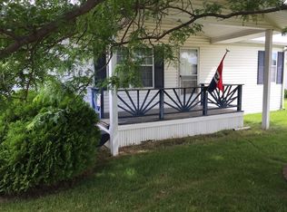 5392 White Pine Ln, Roscoe, IL 61073