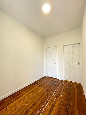 4th image of 200 W 95th St #503