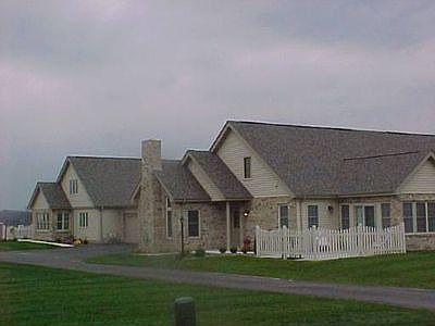 2nd image of 760 Glengarry Ct