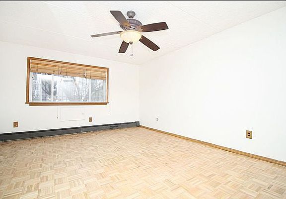 5th image of 13-01 34th Ave #1