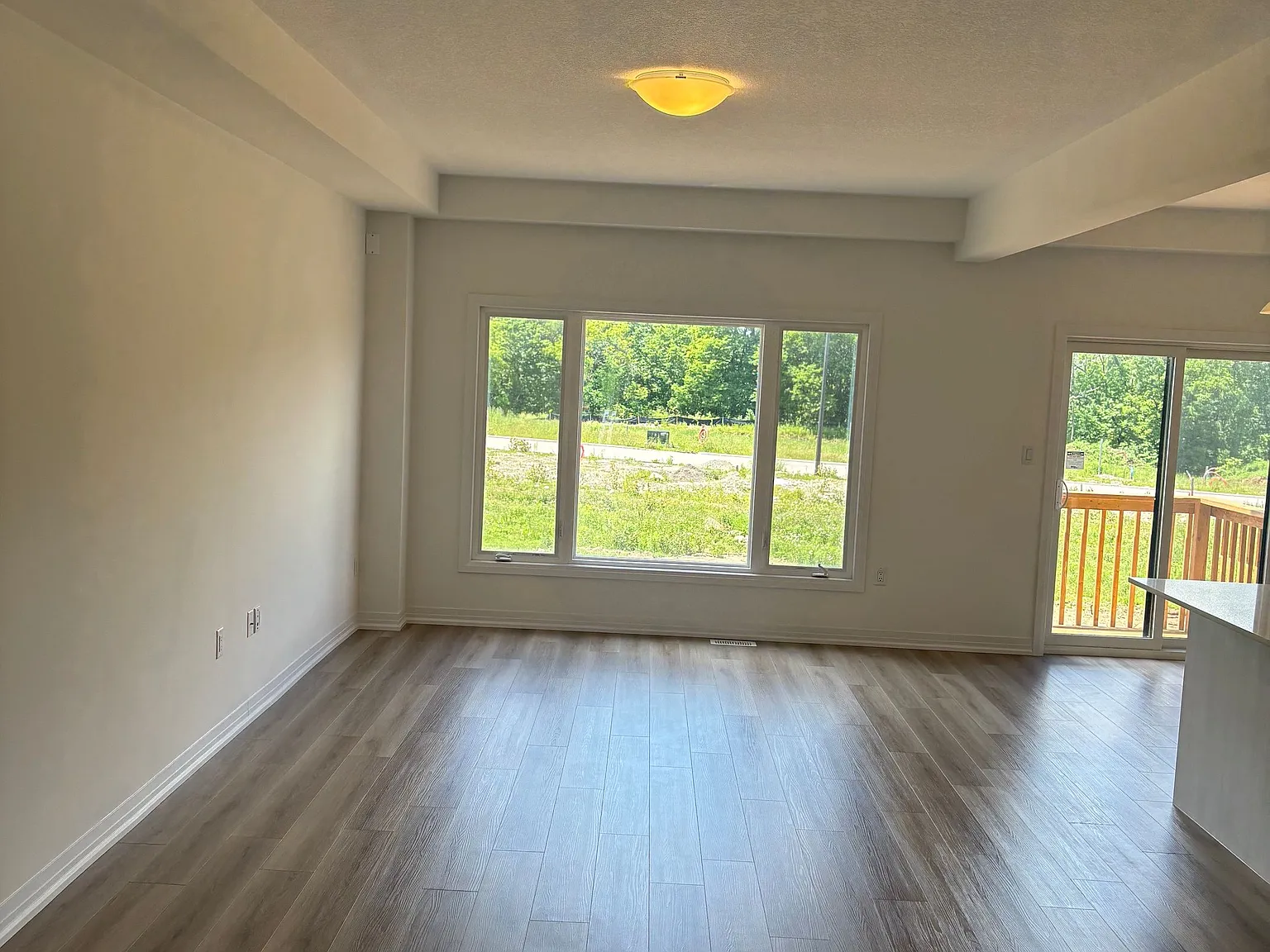3 bed, $2,800 — Photo 2