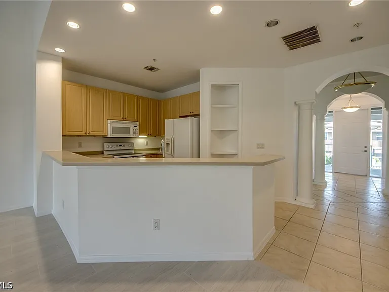 15250 Riverbend Blvd #204 — Photo 8
