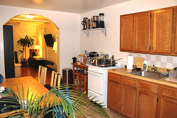 Rented by Rapid Realty Williamsburg | media 1