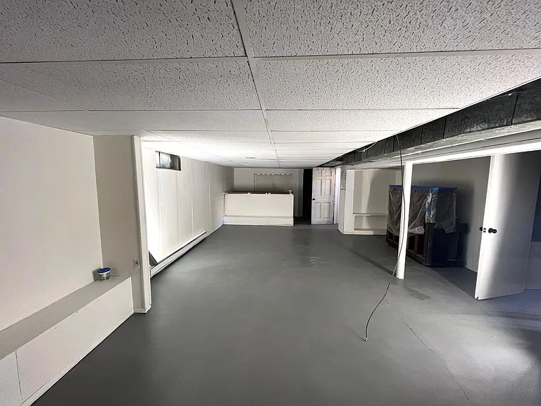 1320 E Livingston St — Photo 13
