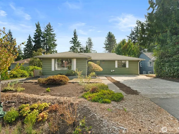 2327 N 117th Street, Seattle, WA 98133