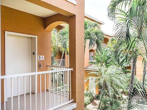 3rd image of 5020 Fairways Cir APT 207