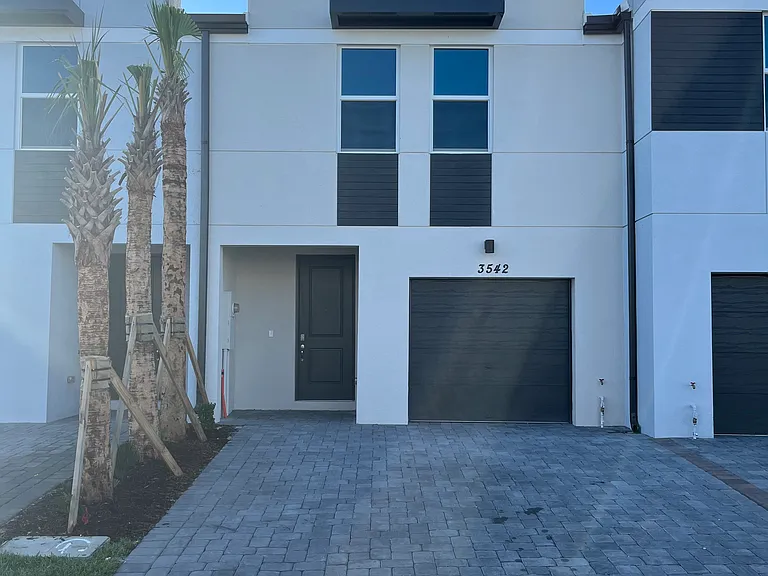 3542 Joshua Tree St — Photo 1