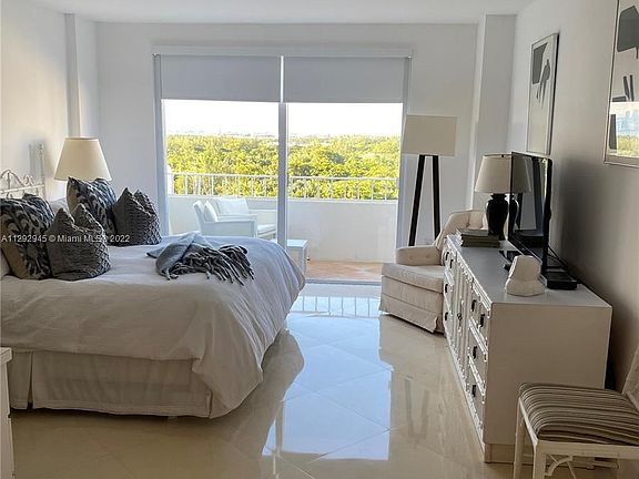 5th image of 199 Ocean Lane Dr APT 1112