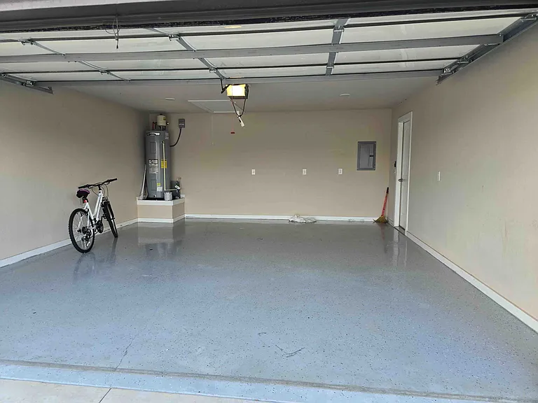 431 Red Robin St #431 — Photo 2