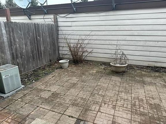 3rd image of 5644 Santa Cruz Dr