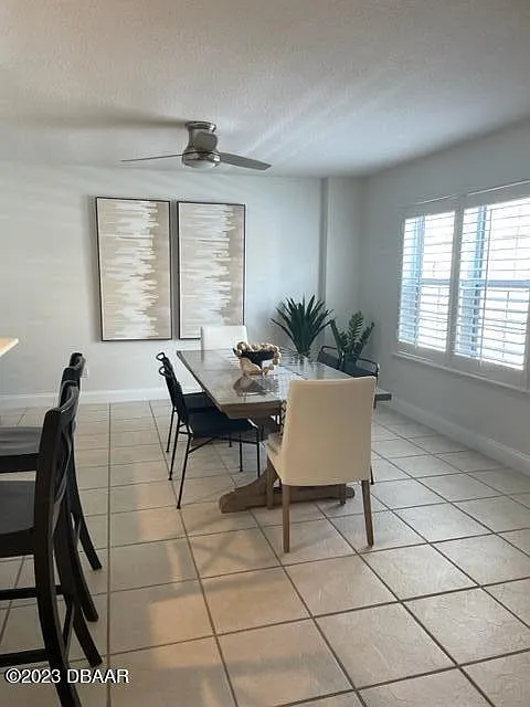 3 bed, 3.0 bath, 2195 sqft, $4,500 — Photo 4