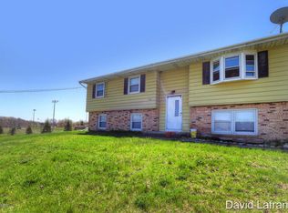 3232 10 Mile Rd NE, Rockford, MI 49341