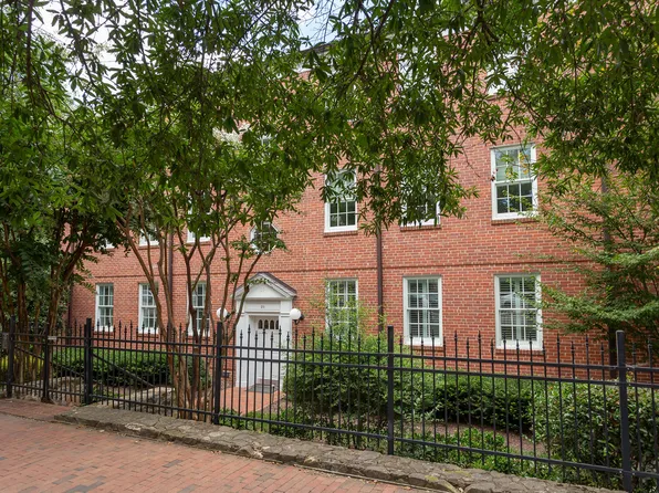 213 E Franklin St Unit 400, Chapel Hill, NC 27514