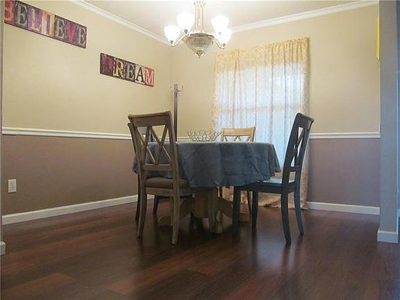 4th image of 2111 Dove Cir