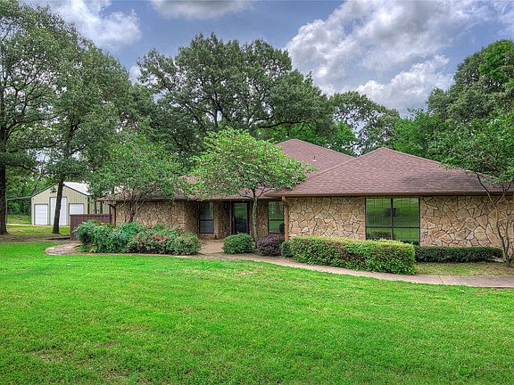 2nd image of 1605 County Road 1785