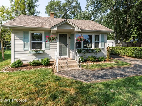 25090 W Edgar Ave, Antioch, IL 60002