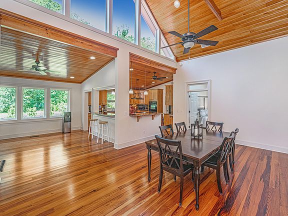 15th image of this home