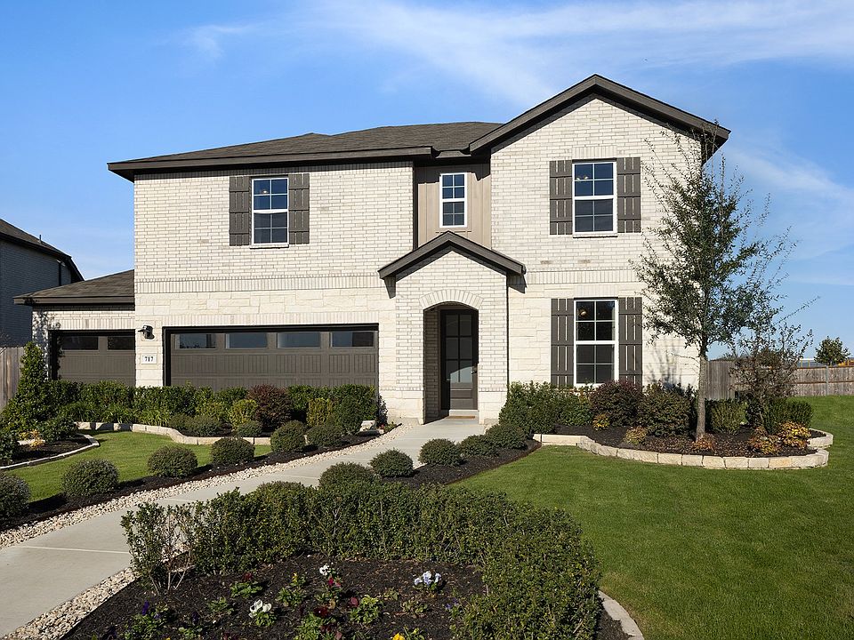 Rainier Farmhouse A Exterior