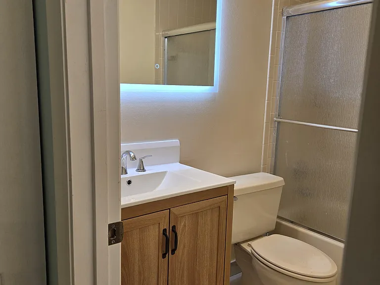 3872 Vine Trl #D — Photo 16