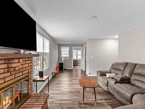 3rd image of 1144 39th St