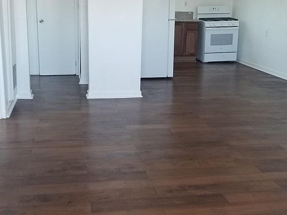2nd image of 863 E Imperial Hwy APT 2