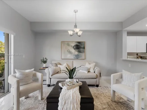 8834 W Flagler St APT 4, Miami, FL 33174