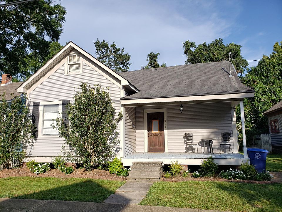 2nd image of 145 Cypress Ave