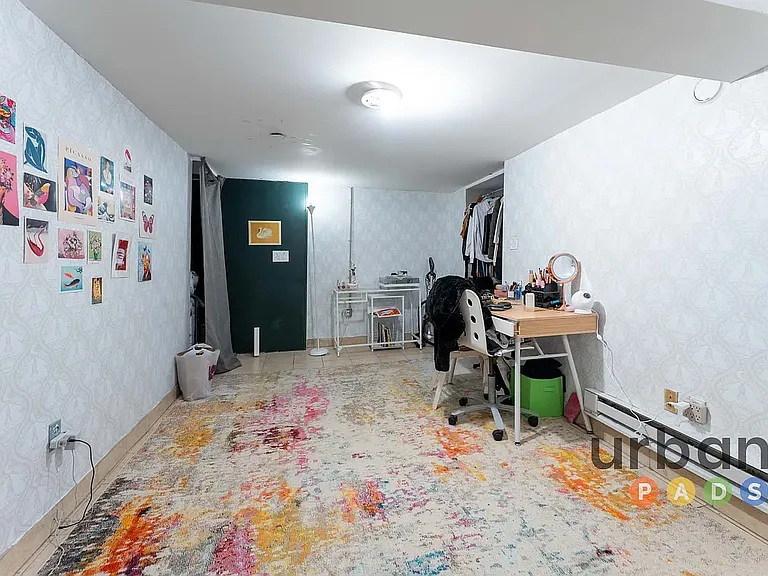 128 Manhattan Ave #1R — Photo 3