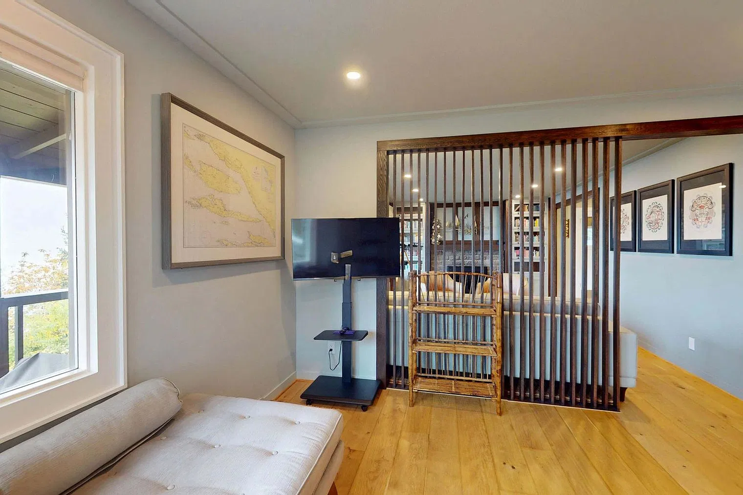 2 bed, 1.0 bath, 1097 sqft, $6,140 — Photo 4