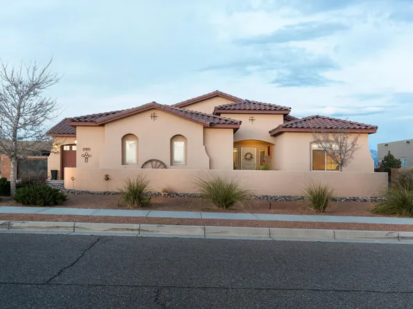 7832 Urraca St NW, Albuquerque, NM 87120