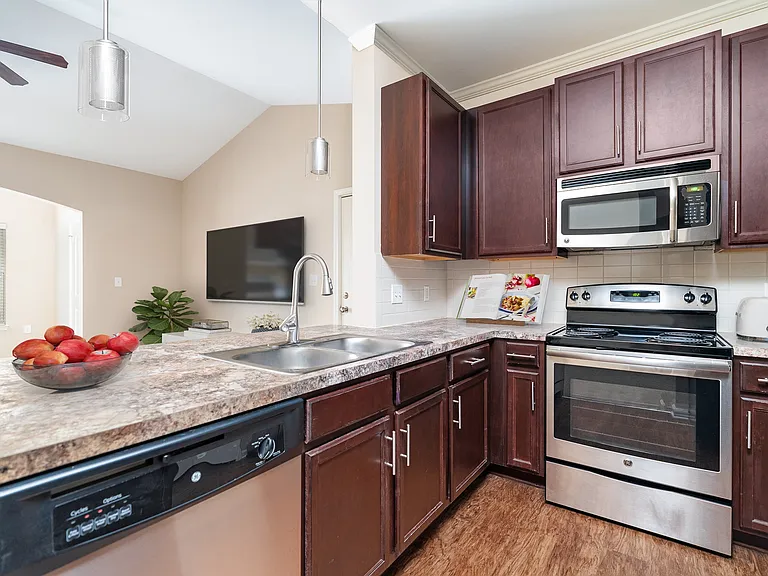 The Reserve at Johnson City Apartments — Photo 27
