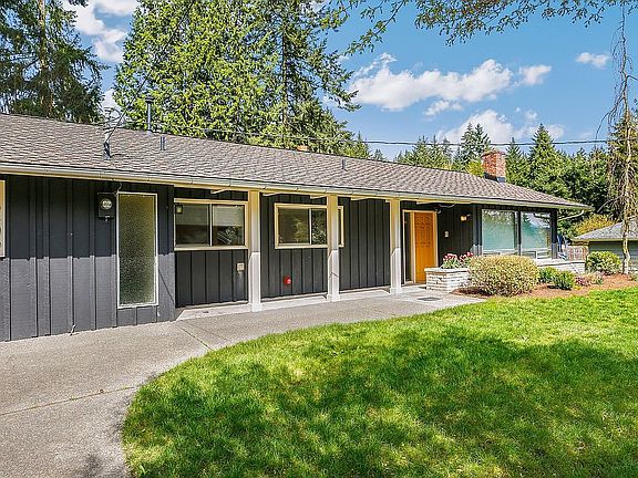 3rd image of 16406 SE 35th St