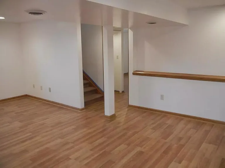 112 Gray Mount Dr — Photo 12
