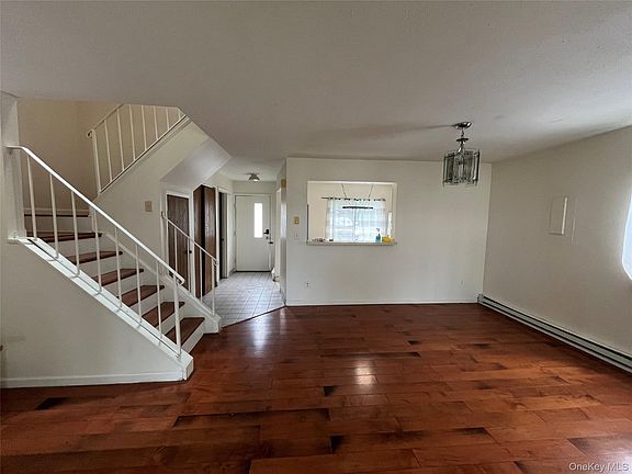5th image of 24 Hudson Heights Drive