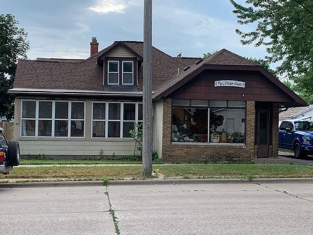 1st image of 212 Mankato Ave